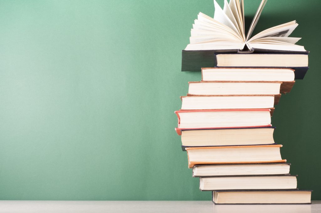 How to Study From a Textbook: 8 Tips on How to Read a Textbook